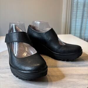 Fly London Yasi Black Leather Mary Jane Wedge Shoes Heels EU Size 37 Women’s 7